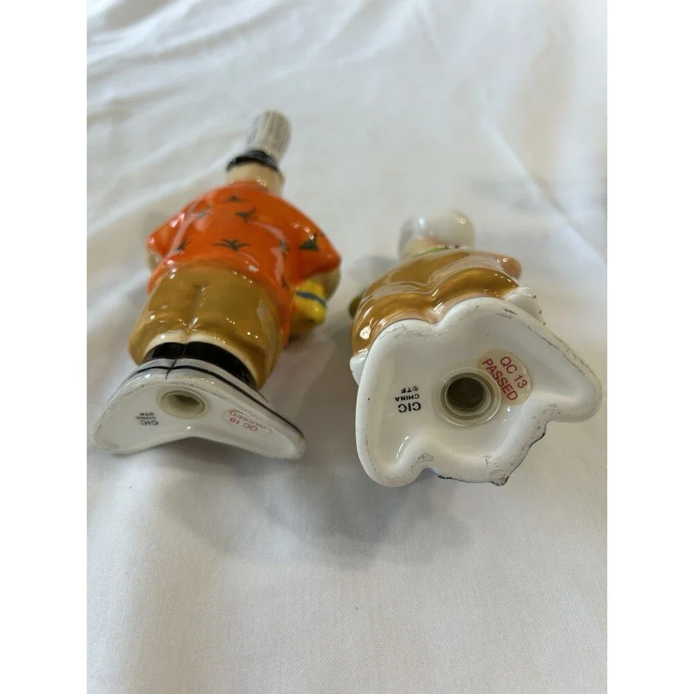 Masters Of The Grill BBQ Party Chefs Salt Pepper Shaker Set CIC Picnic